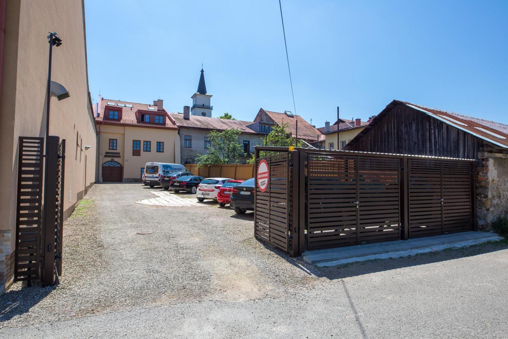 Penzion Kolkaren Stará ľubovňa Exteriör bild